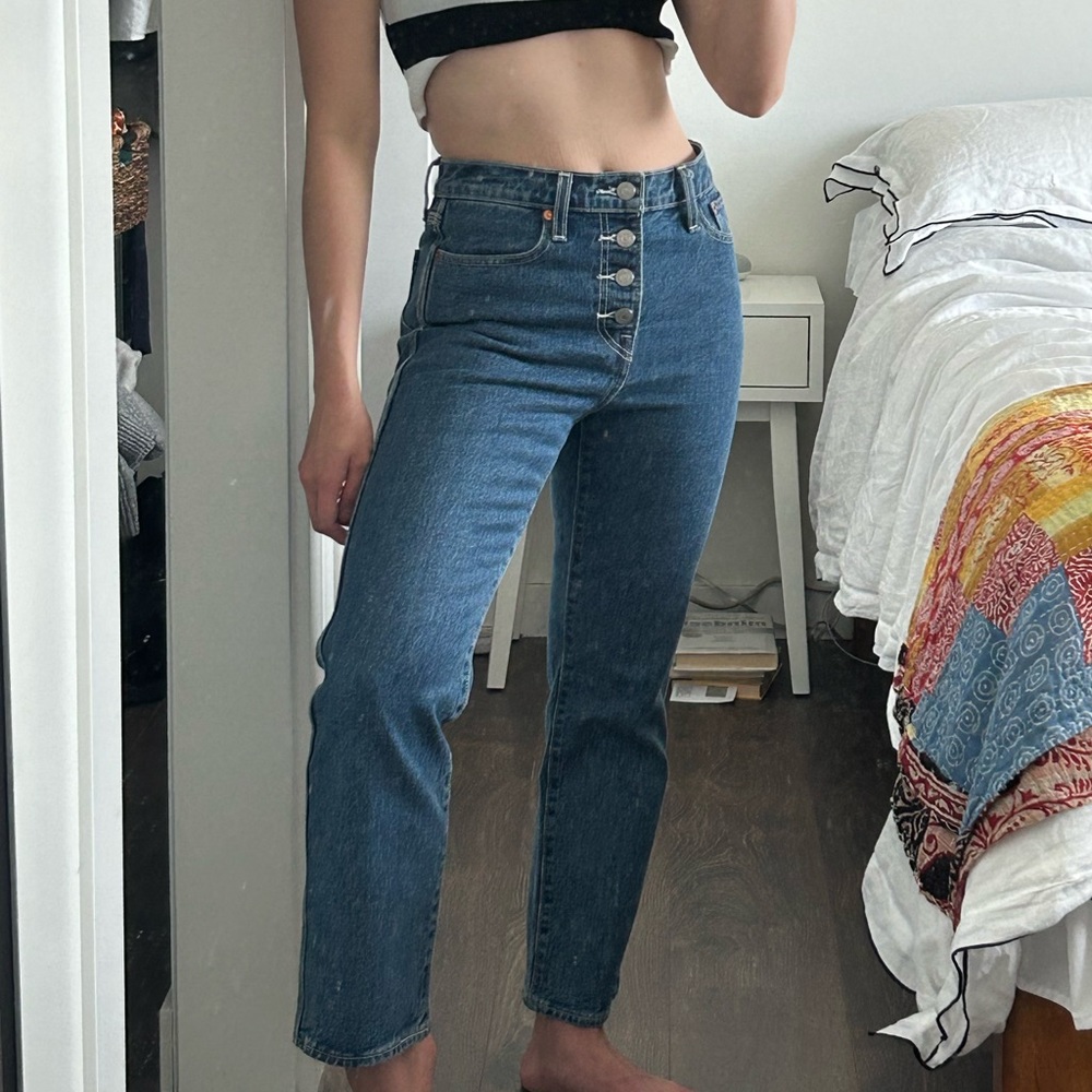 Levis Premium Wedgie Straight Button Fly Size 26